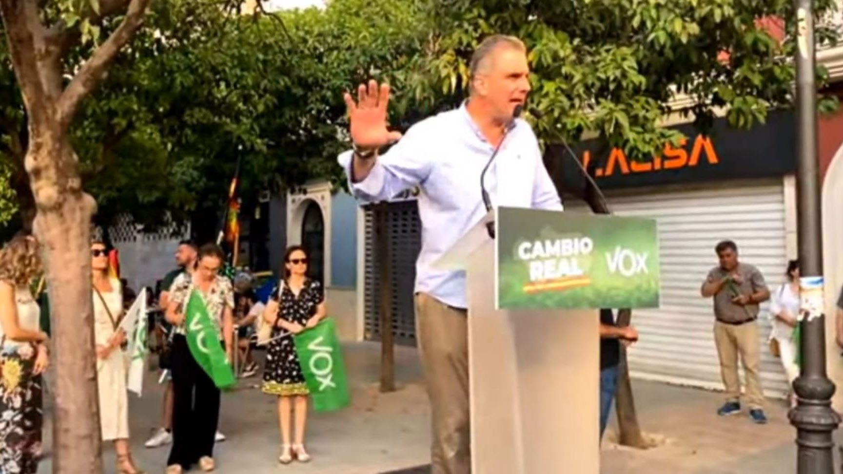 Mitin De Ortega Smith VOX En Puente Genil Solo Puente Genil